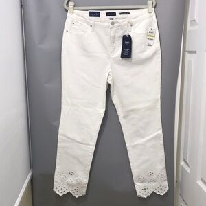 Charter Club Tummy Slimming White Jeans Women’s Size 14